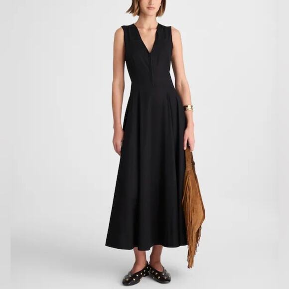 Madewell Dresses & Skirts - Madewell V-Neck Circle Midi Dress in black Size 14